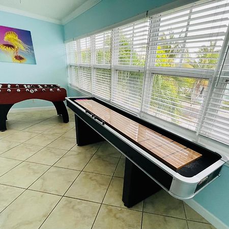 Gulf Coast Gem Private Condo - 2Bed, 1Bath, Sleeps 6, Across The Street From Beach & Gulf, Game Room, Pool Clearwater Beach Eksteriør bilde